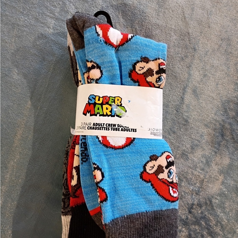 Super Mario Bros 3 Pack Adult Crew Socks Size 10-13 NWT Licensed